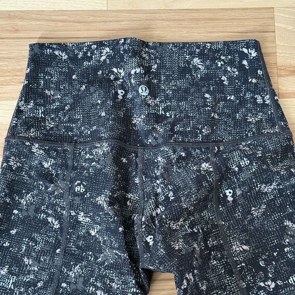 Lululemon Wunder Under Crop Leggings (Special Edition size 2-4 - Picture 11 of 13